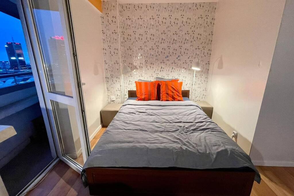 Orange Metro Fast Wifi 1Gbs Big Tv Hbo Appletv Apartment Warsawa Bagian luar foto