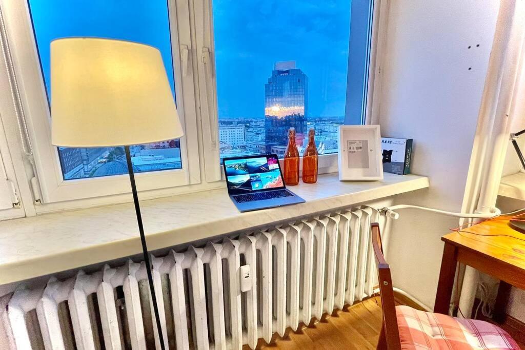 Orange Metro Fast Wifi 1Gbs Big Tv Hbo Appletv Apartment Warsawa Bagian luar foto